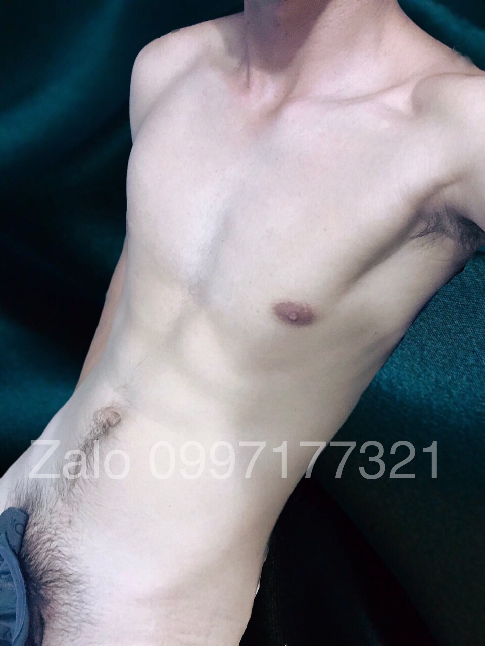 117300