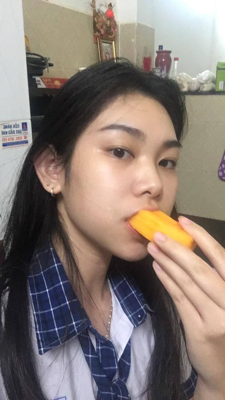 89627