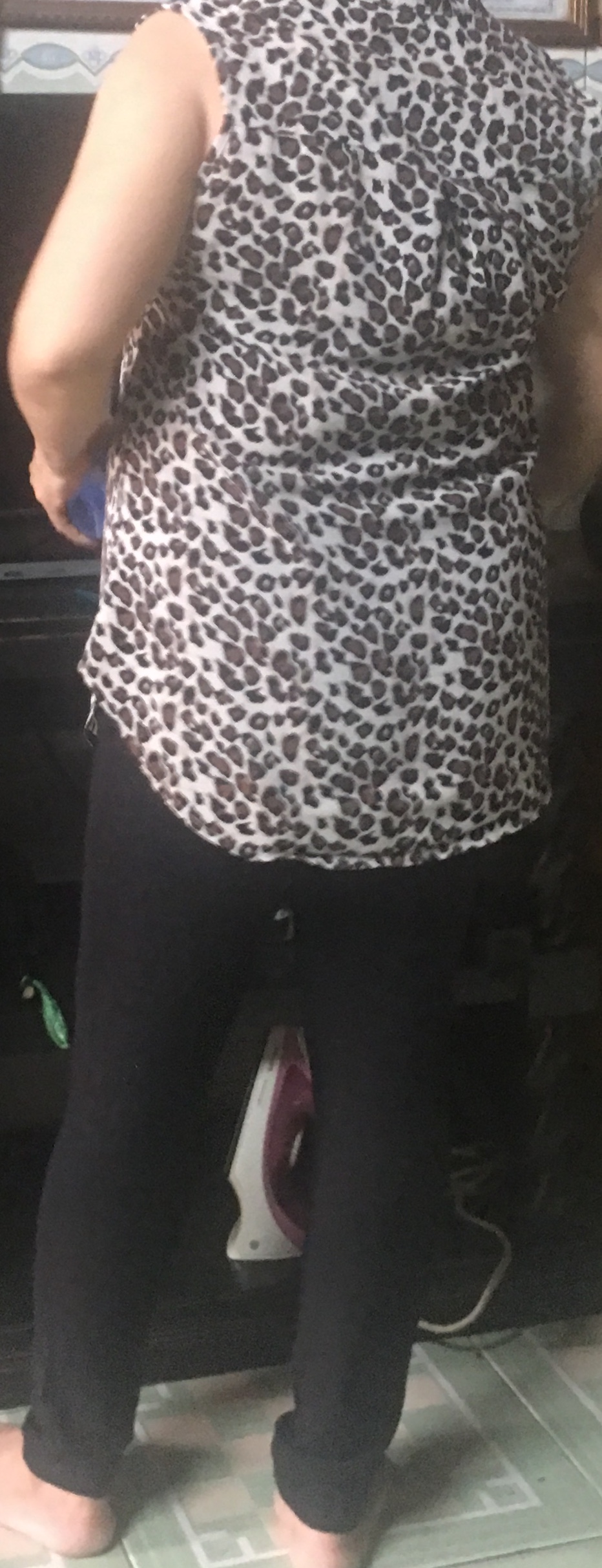75743