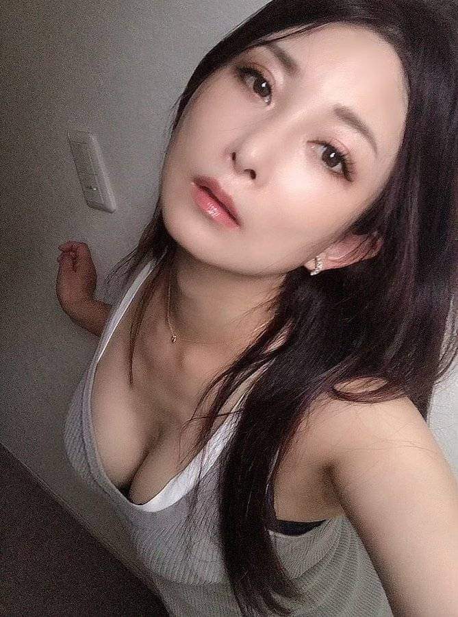 97833