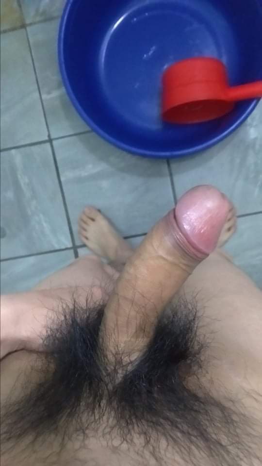 32885