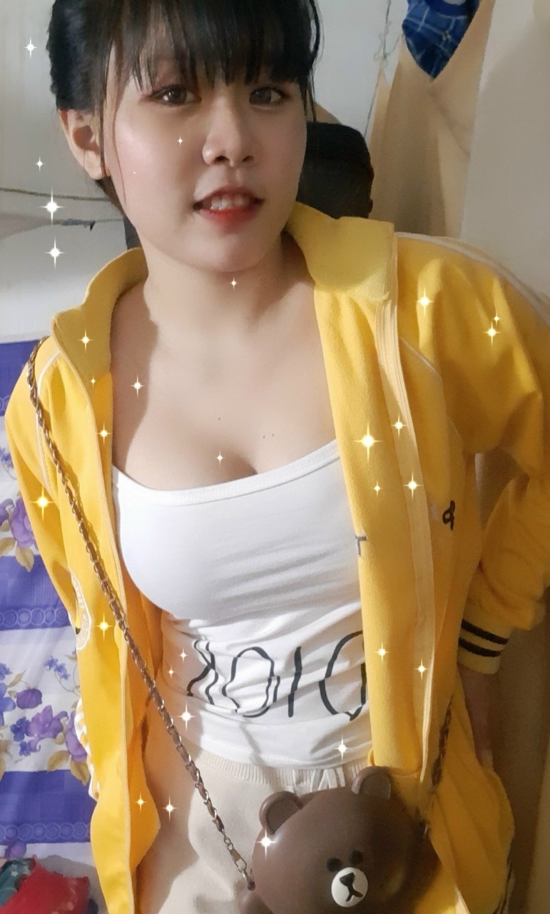 55887