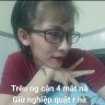 Cô nàng tóc tém